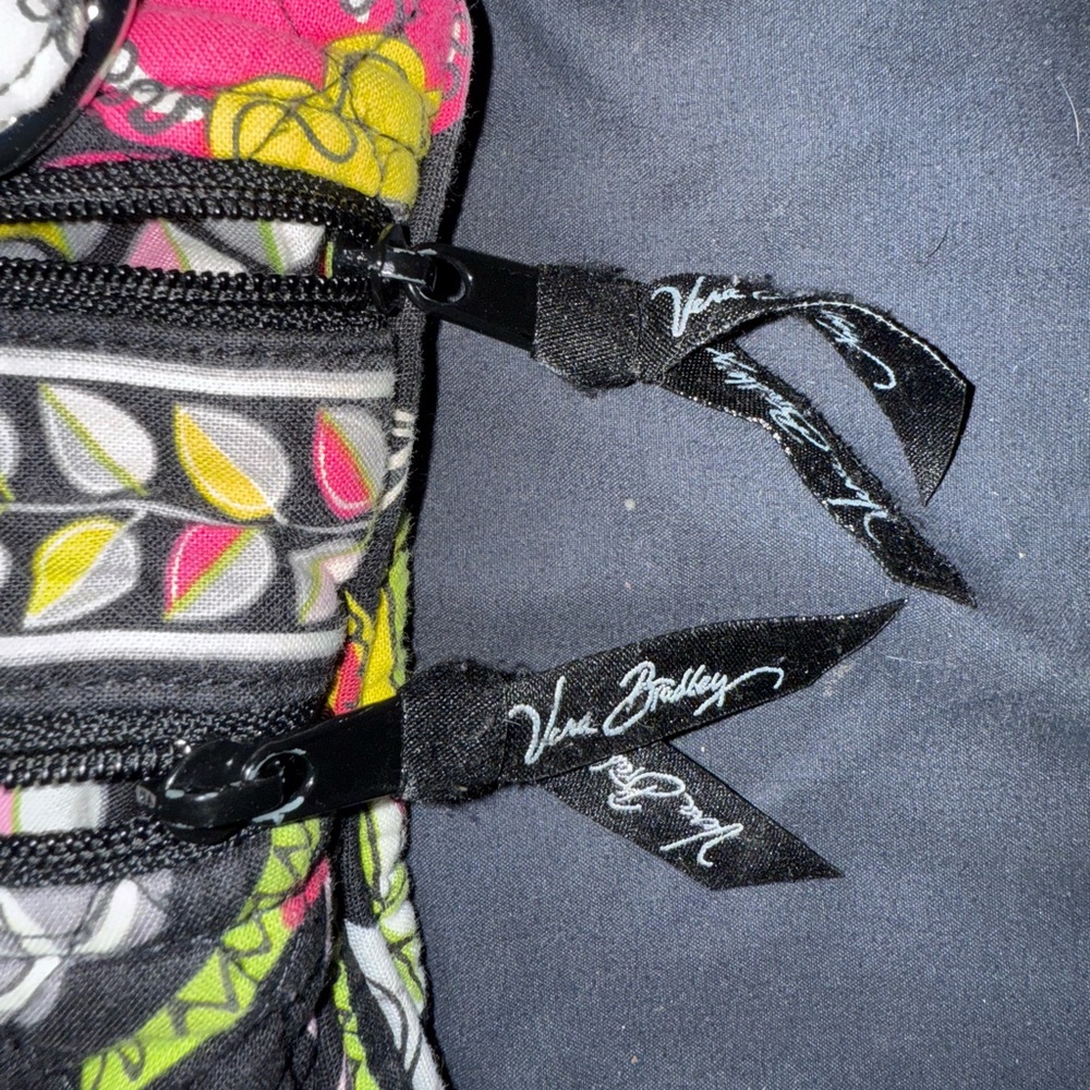 VERA BRADLEY Crossbody Bag Moon Blooms Black Multi Floral - Picture 3 of 3